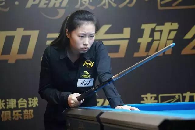 欧联：英格兰曼彻斯特联队2比1险胜苏格兰流浪者队.