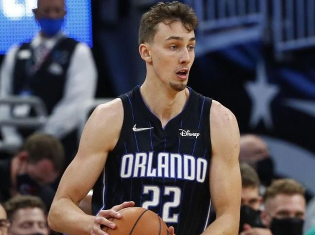 场上积极防 场上积极防